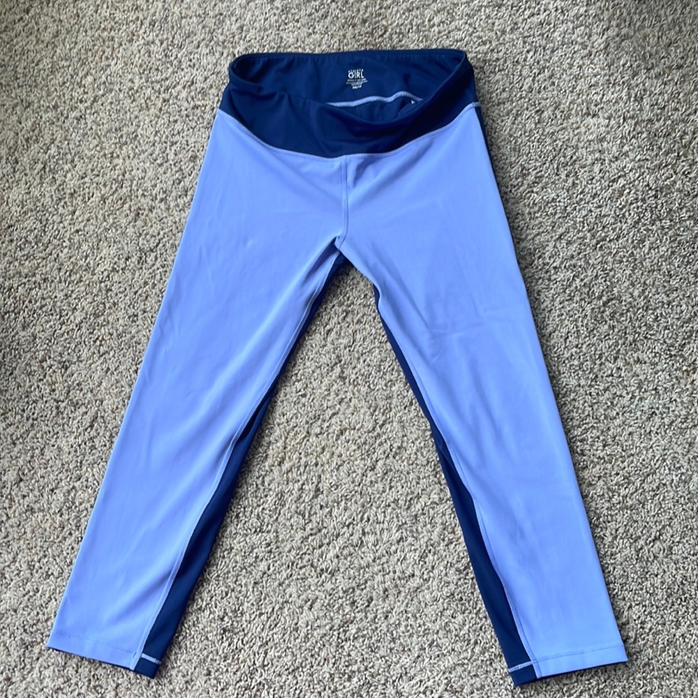 Athleta Girls size xxl/16 dark and light blue soft capris leggings